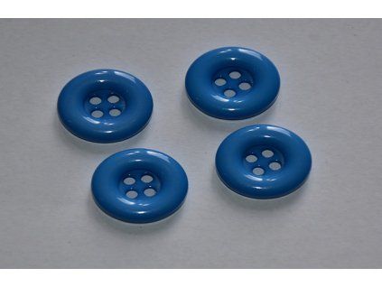 Knoflík plastový čtyřdírkový 18mm nebesky modrá