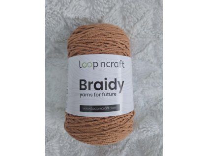 příze braidy oříšková